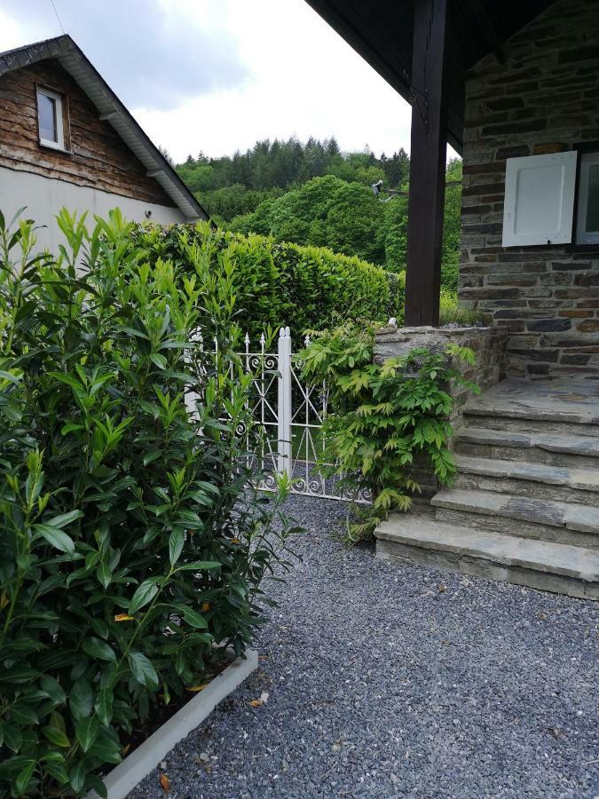 Villa La Semois Et Moi Rochehaut Exterior foto